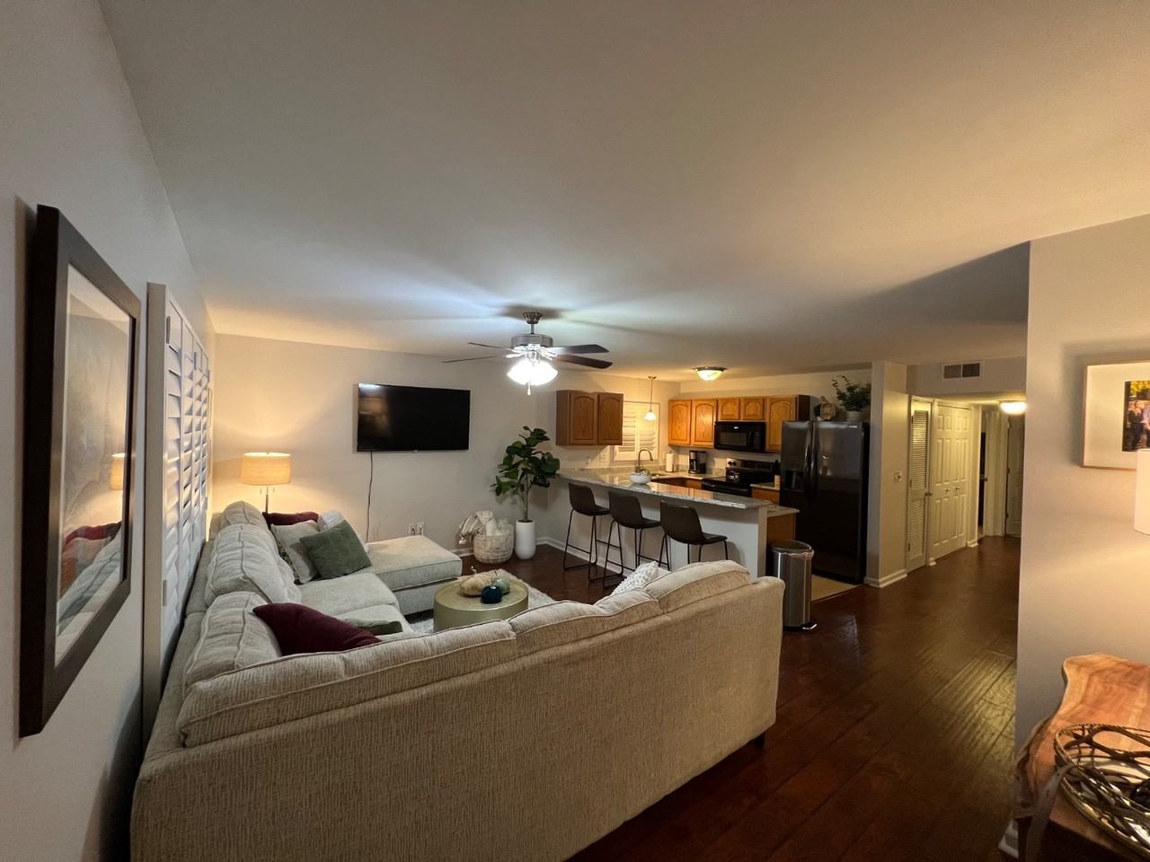 717 Tower Grove Dr - Photo 3 of 11