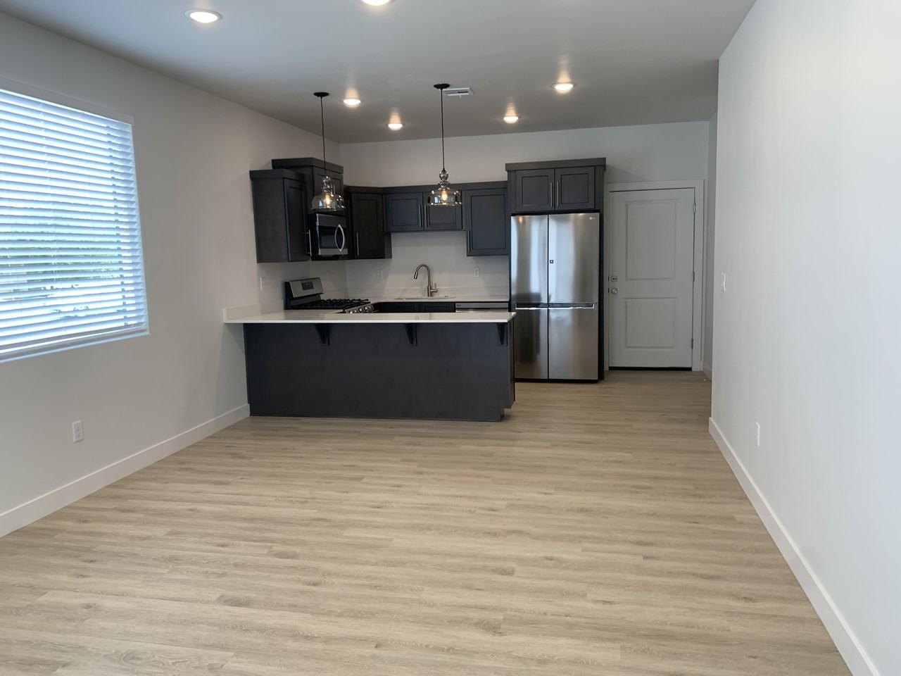 1060 W Province Way #127 - Photo 2 of 19