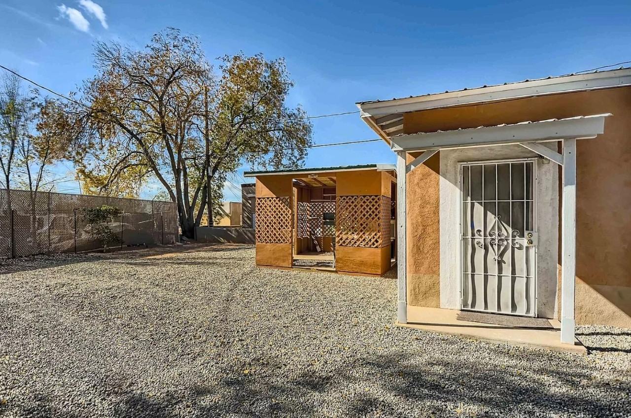 Columbia - Photo 3 of 3