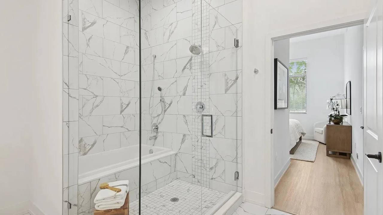 15705 Sw 127th Ave - Photo 2 of 13