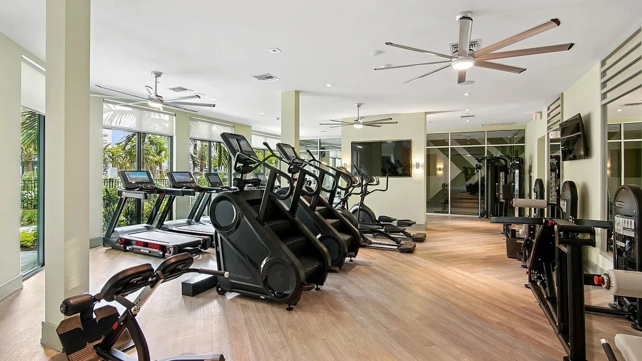 15705 Sw 127th Ave - Photo 3 of 13