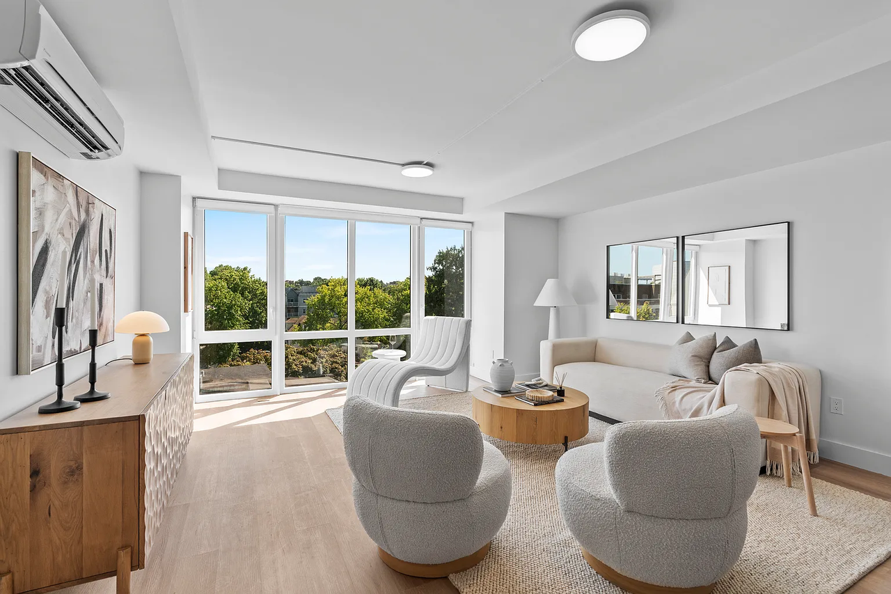 95 S Broadway - Photo 7 of 13