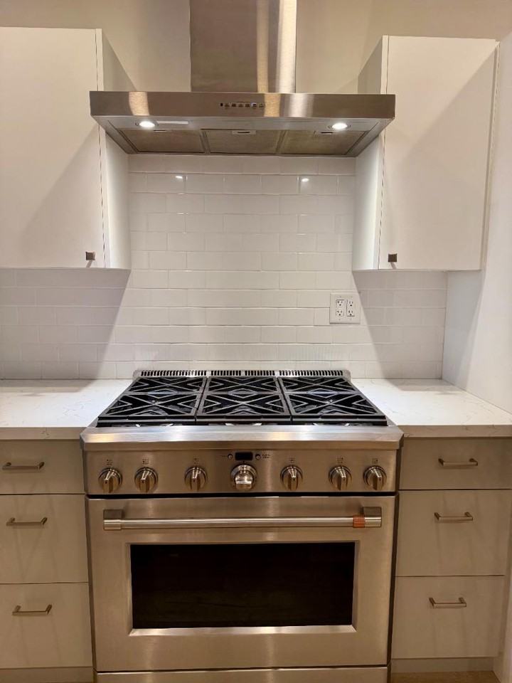 21 E 6th St - Photo 5 of 15