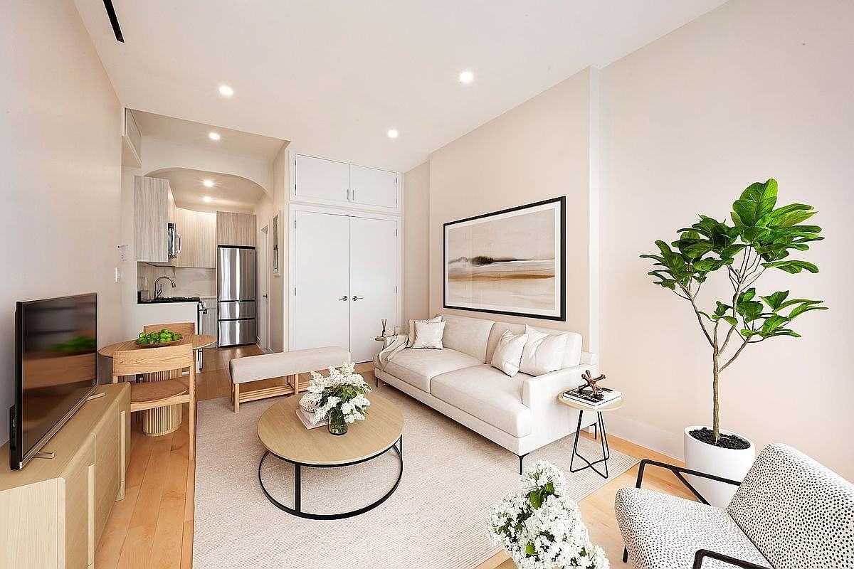 6 W 71st St #3A - Photo 2 of 7