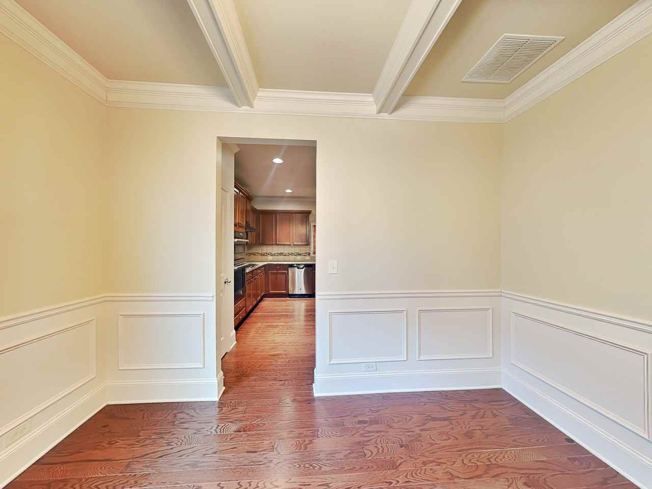 5301 Cedar Mill Dr - Photo 7 of 22