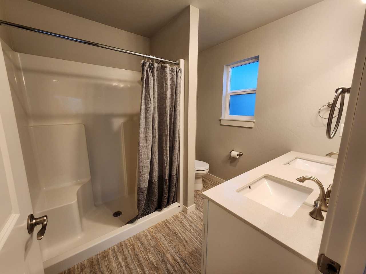 810 Foxglove Dr - Photo 7 of 16