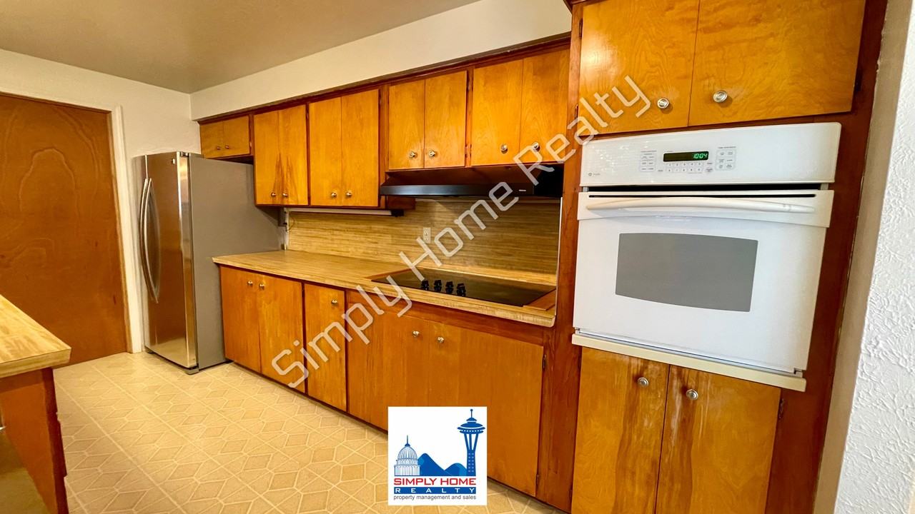 2309 Sycamore St Se - Photo 6 of 32