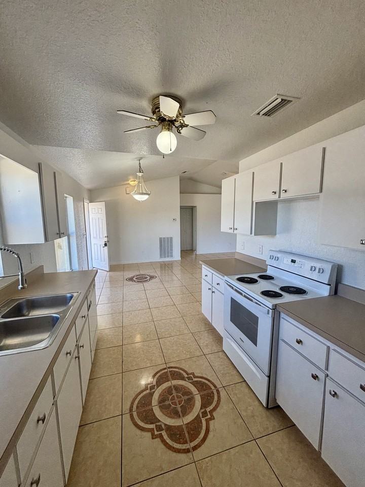 16 Pecan Run Dr - Photo 5 of 25