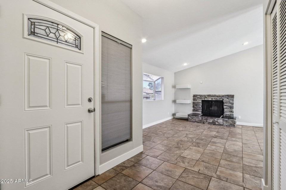 2148 W Inlet Loop - Photo 2 of 25