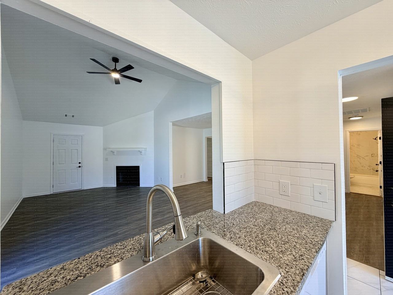 875 Arlington Dr - Photo 6 of 20