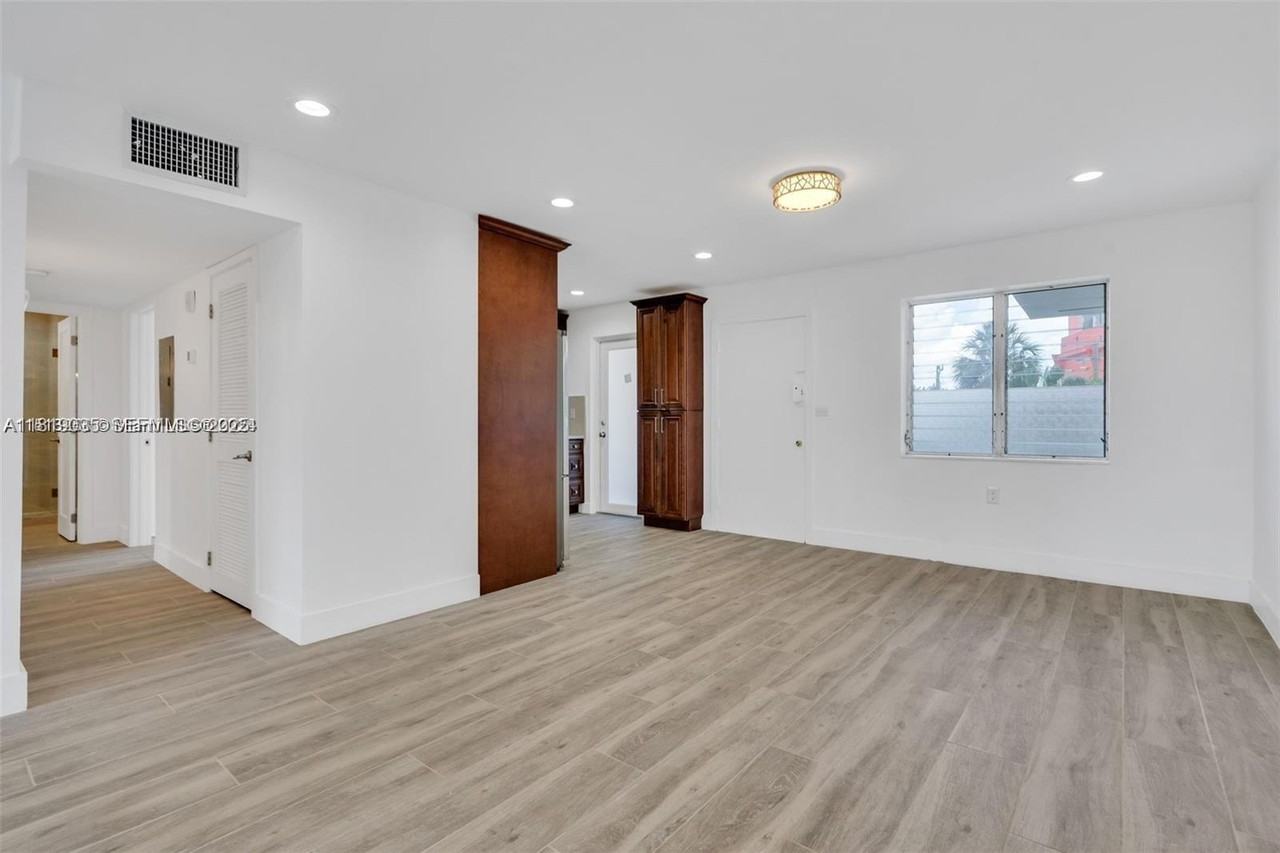 1631 Northeast 114th Street ##311 - Photo 3 of 29