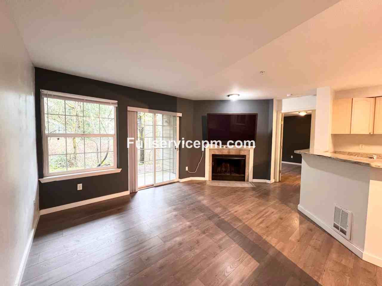 18505 Se Newport Way #B109 - Photo 6 of 20