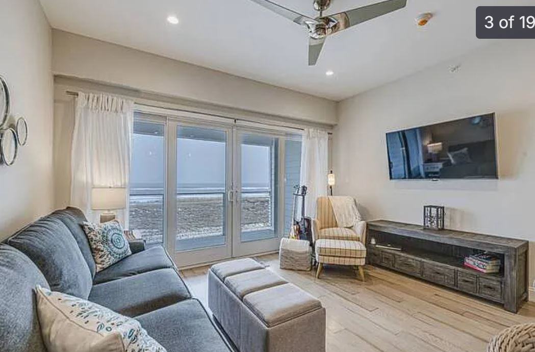 473 Dune Rd - Photo 2 of 10