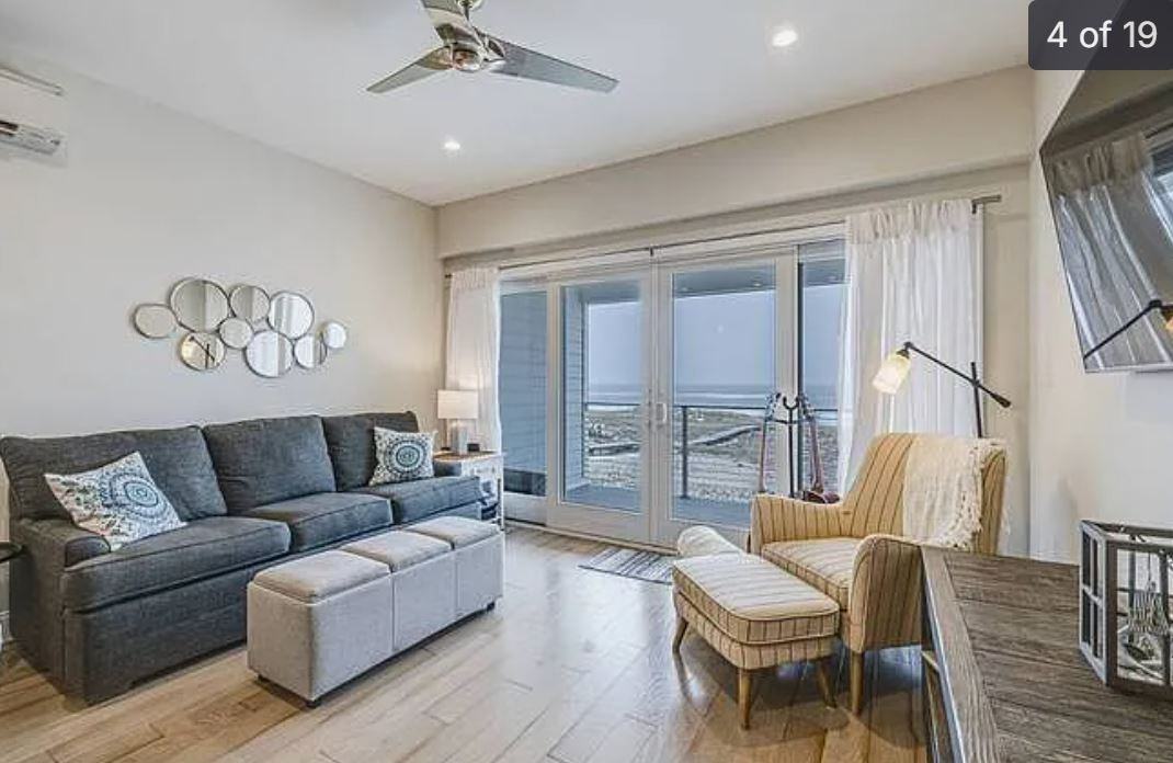 473 Dune Rd - Photo 3 of 10