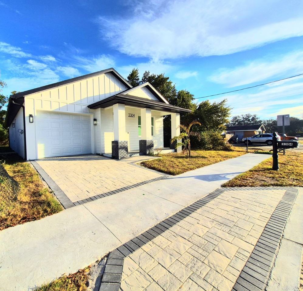 3304 E North Bay St - Photo 3 of 40