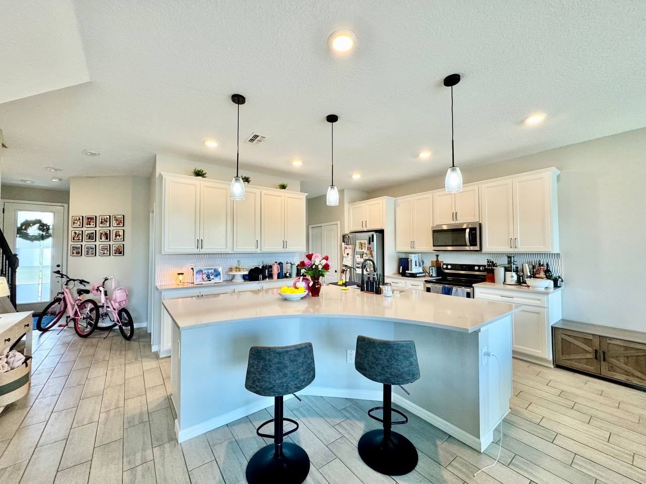 11281 Beach Walk Way Ne - Photo 5 of 35