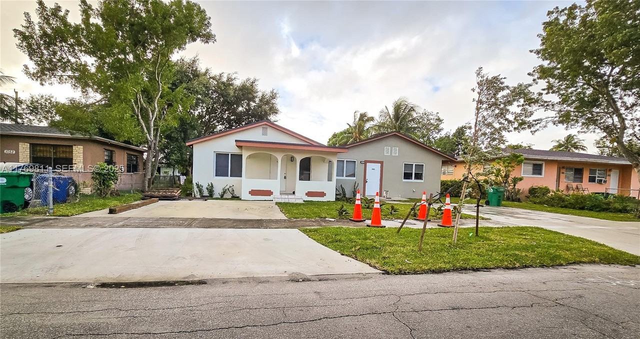 1066 Northwest 112th Street - Photo 7 of 19