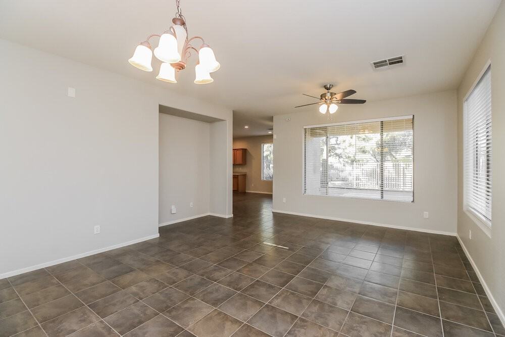 3070 S Southwind Dr - Photo 5 of 17