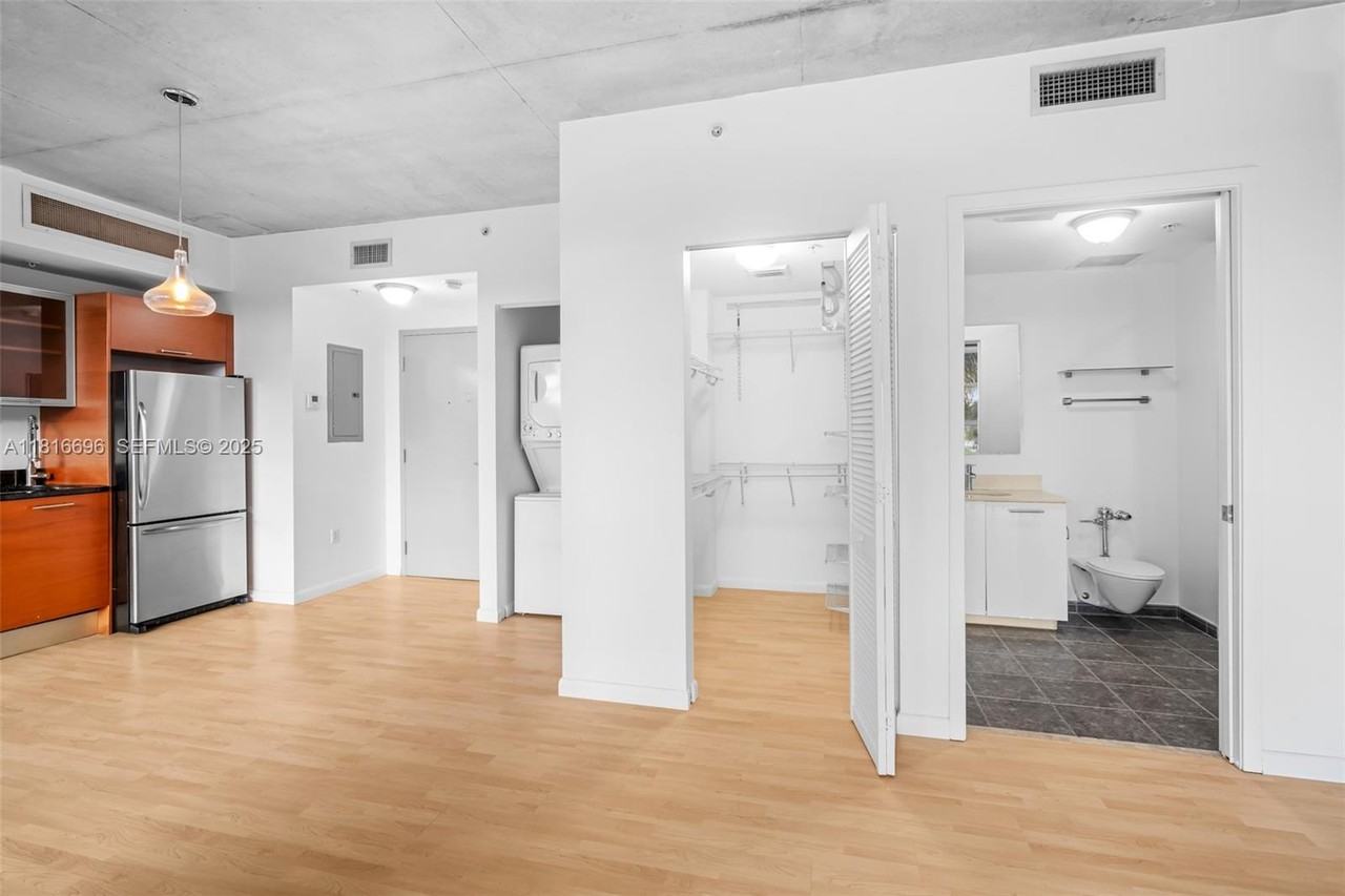 3451 Northeast 1st Court - Photo 2 of 16