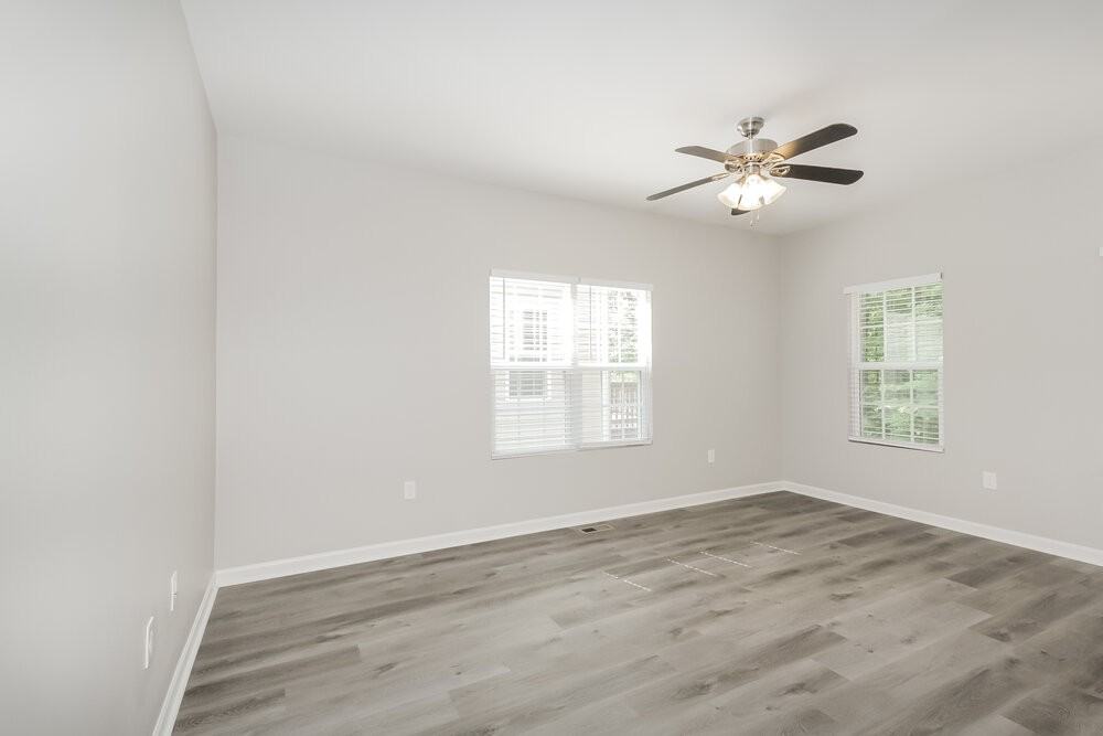 111 Lookout Point Pl - Photo 5 of 16