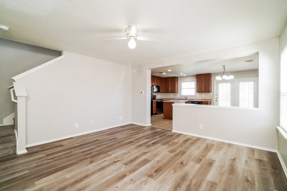 7426 Circle Farm - Photo 7 of 17