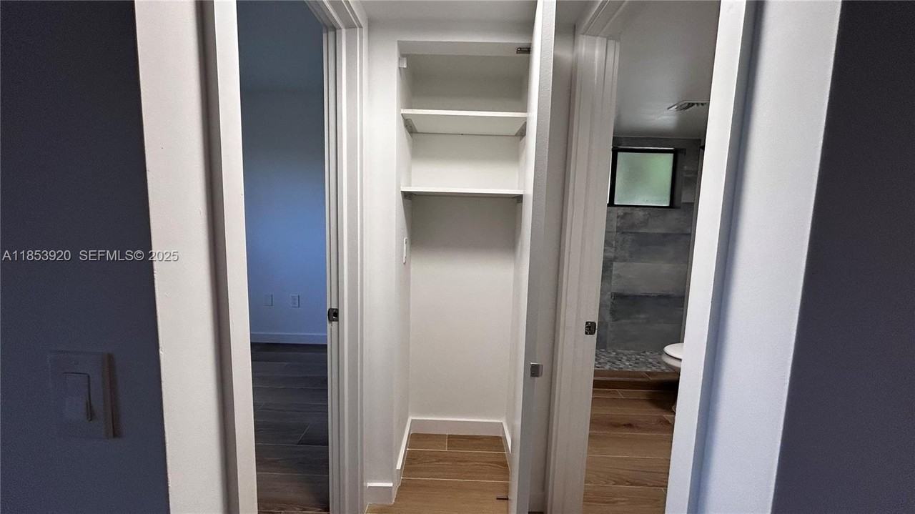 8415 Southwest 107th Avenue - Photo 4 of 28