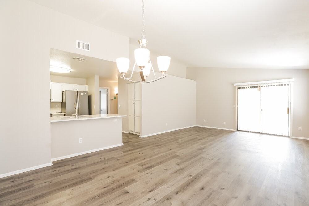 22234 N 32nd Ave - Photo 6 of 16