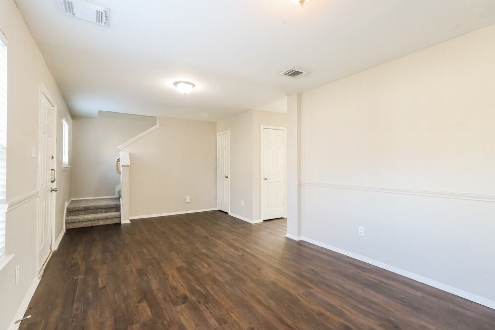 1043 Verde Trails Dr - Photo 6 of 17