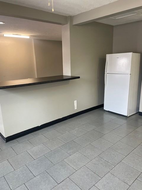 1323 Main St #1 - Photo 4 of 5