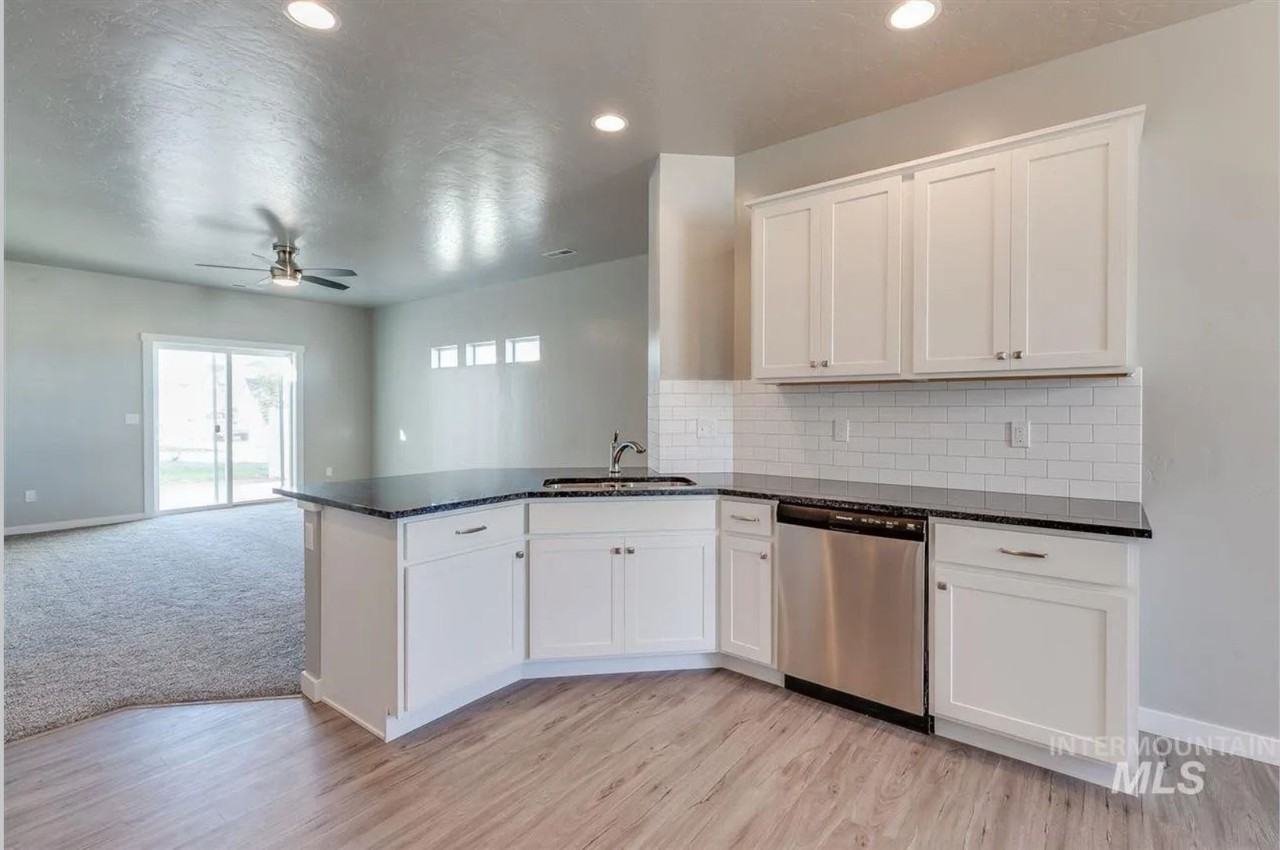 3969 W Peak Cloud Dr #NA - Photo 6 of 14