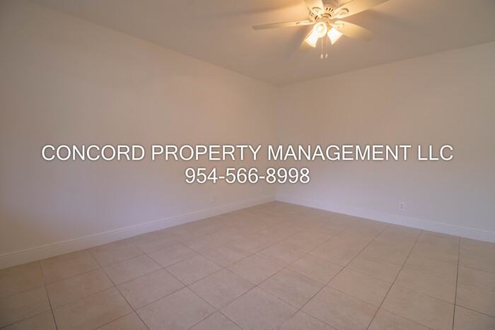 405 Se 20th St #3 - Photo 2 of 13