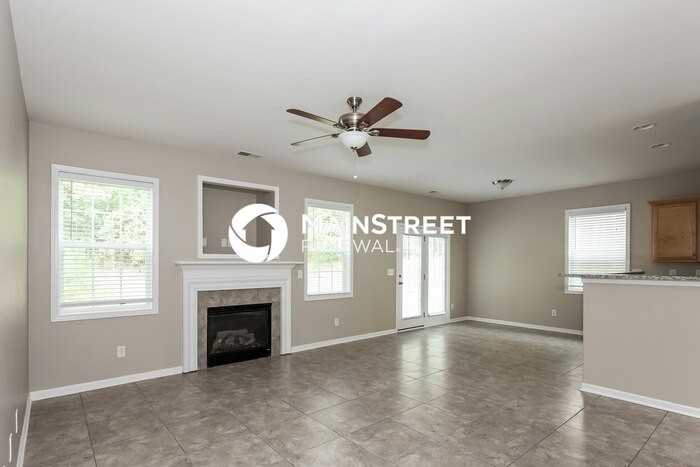 9903 Jeanette Cir - Photo 2 of 15