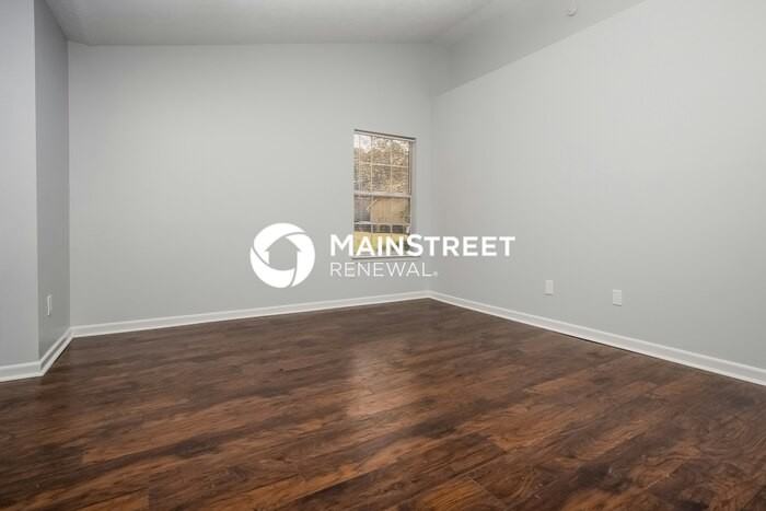 110 Crystal Green Ct - Photo 5 of 15