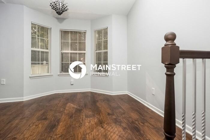 110 Crystal Green Ct - Photo 6 of 15