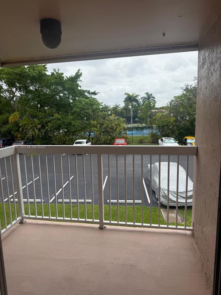 4760 Northwest 102nd Avenue ##204 - Photo 5 of 16