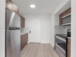 featured image of 2000 Northeast 135th Street ##609