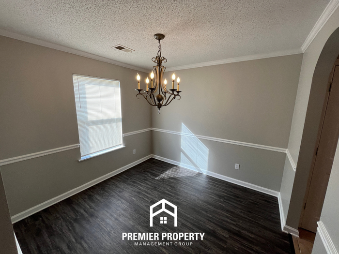 5384 Blue Diamond St - Photo 2 of 25