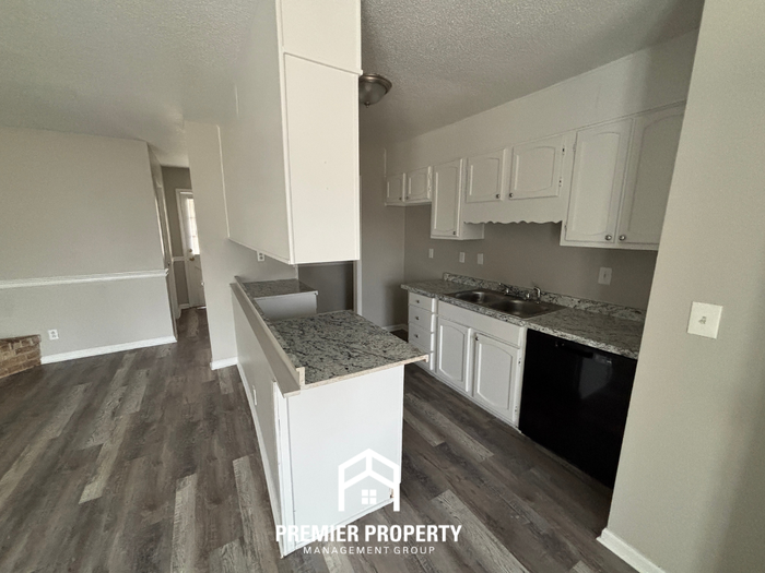 3012 Apple Valley Ln - Photo 6 of 19