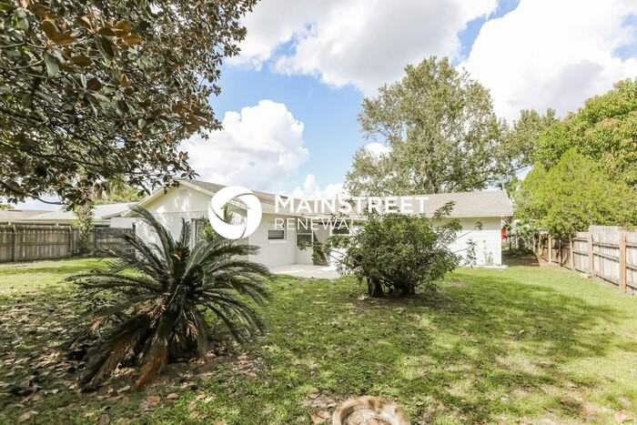 10620 Jonathan Dr - Photo 3 of 16