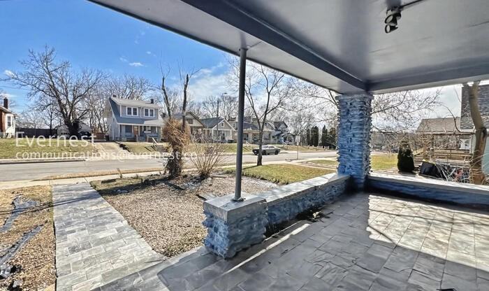 4308 Highland Ave - Photo 3 of 50