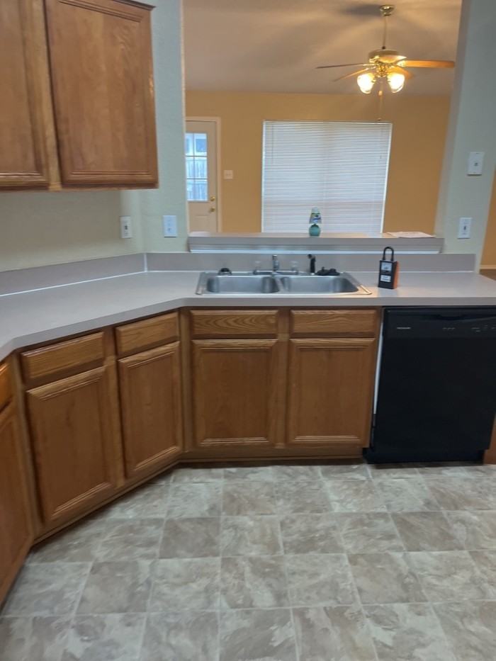 509 Hollyberry Dr - Photo 6 of 7