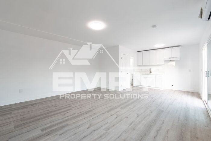 6221 Fishburn Ave - Photo 2 of 17