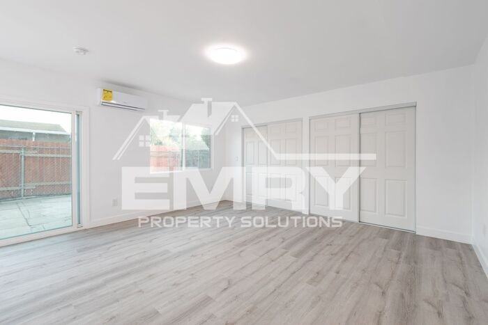 6221 Fishburn Ave - Photo 6 of 17