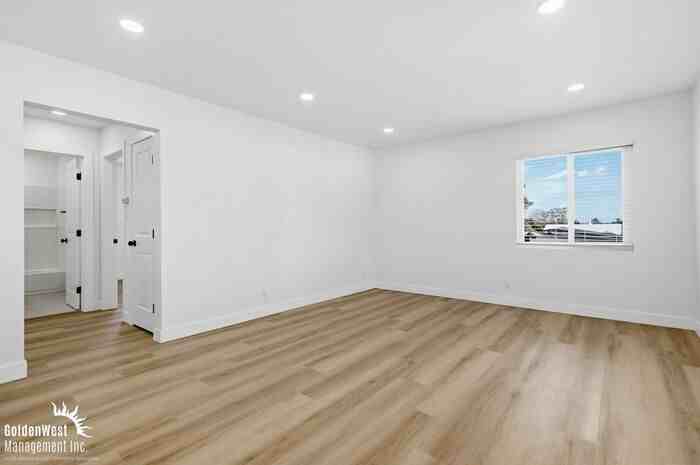 216 Alvarado St #216 - Photo 4 of 18