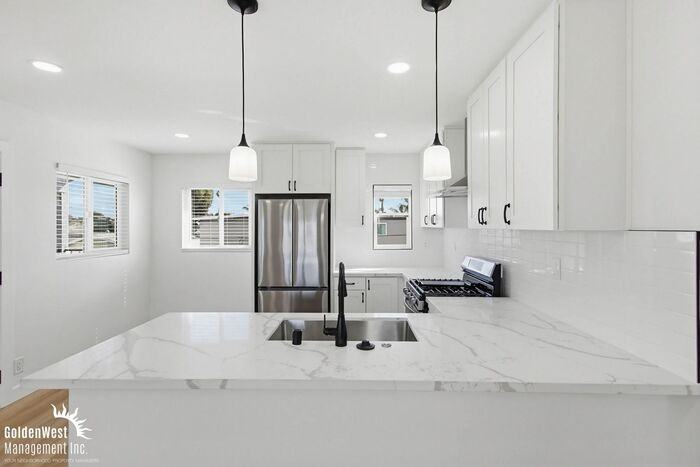 216 Alvarado St #216 - Photo 7 of 18