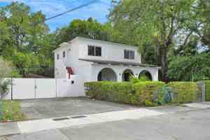 featured image of 3041 Northwest 15th Street ##3043