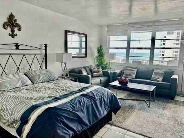 100 Lincoln Road - Photo 2 of 32