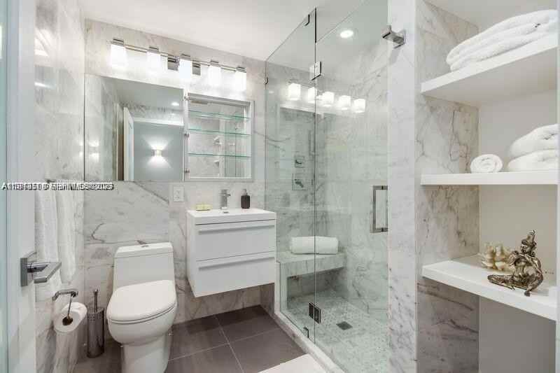 880 Northeast 69th Street ##12Q - Photo 2 of 16