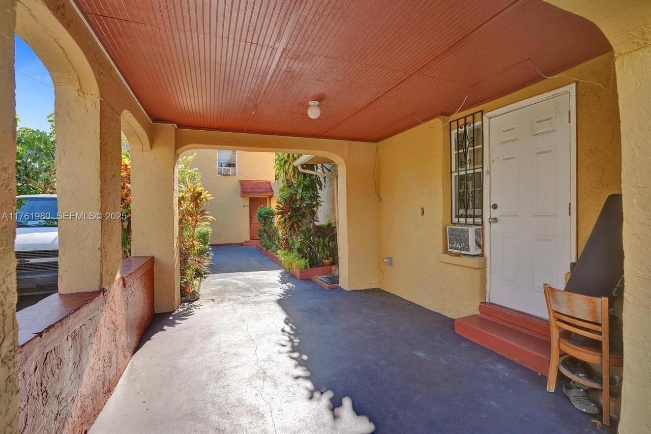 3660 Northwest 20th Avenue ##1 - Photo 7 of 14