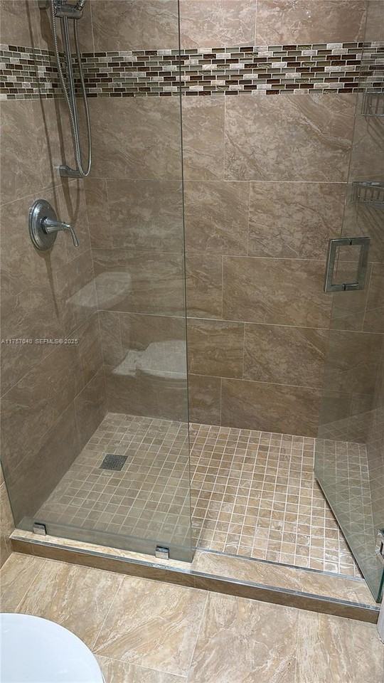 1825 South Ocean Drive ##508 - Photo 5 of 9